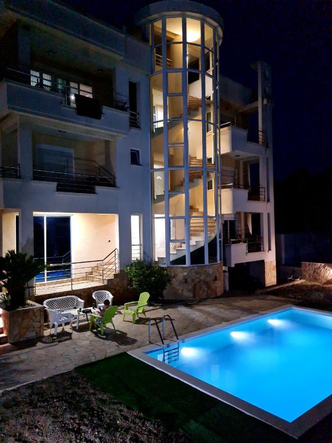 Kopernikus Apartments Ulcinj Luaran gambar