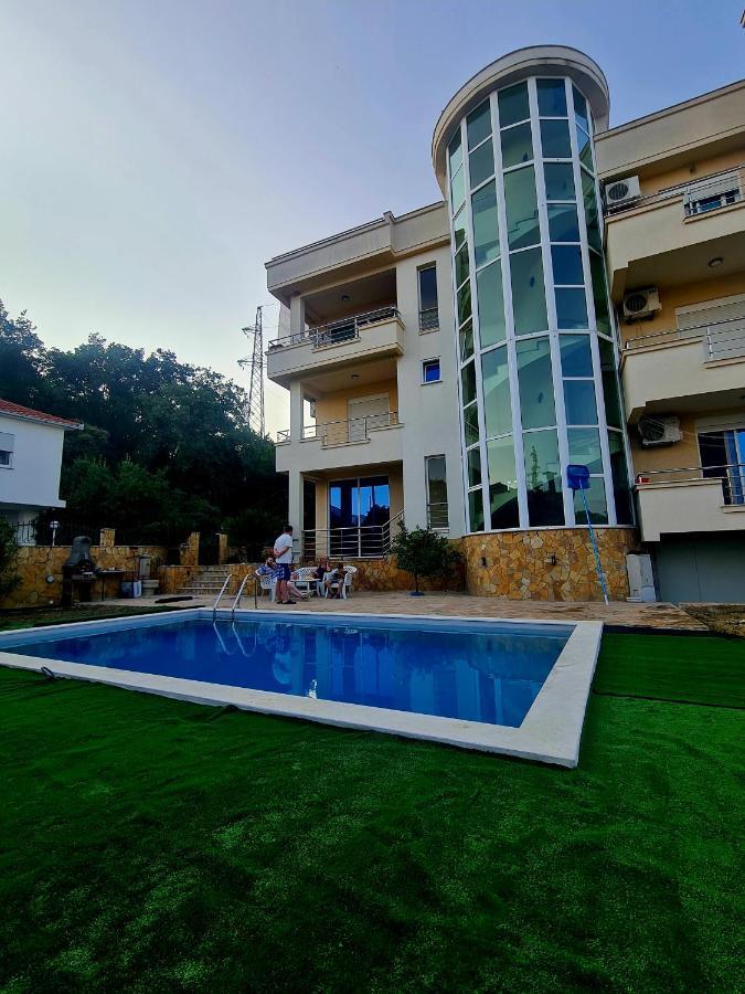 Kopernikus Apartments Ulcinj Luaran gambar