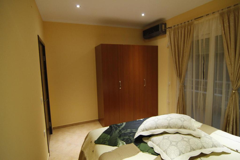 Kopernikus Apartments Ulcinj Luaran gambar