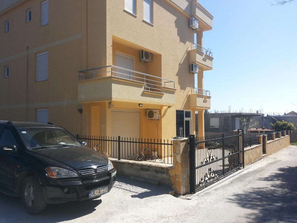 Kopernikus Apartments Ulcinj Luaran gambar